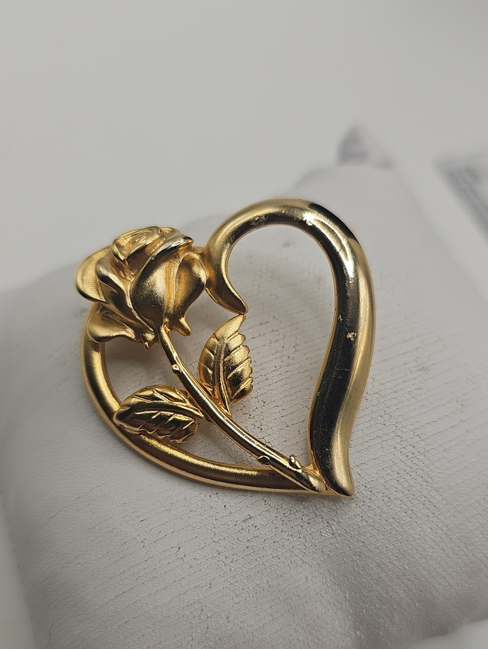 Princess Diane Tribute Gold-Tone Rose Heart Brooch Pin - RDC. Legacy Of Love